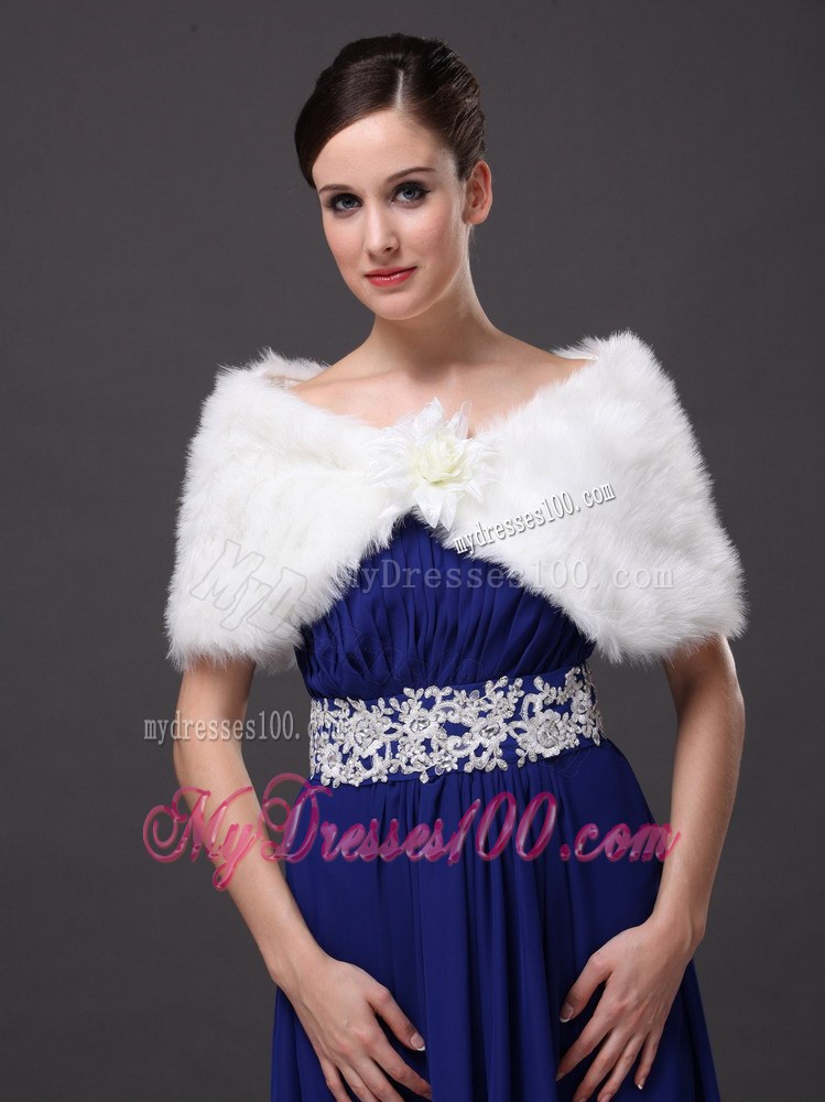 High Quality Faux Fur Special Occasion / Wedding Shawl In Ivory With V-neck